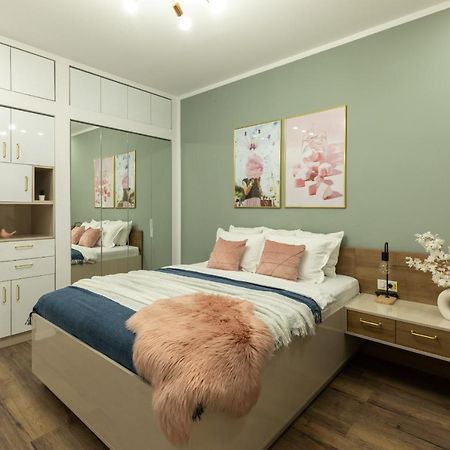 Dream Home - Prime Location 2Br Apt In บูคาเรสต์ ภายนอก รูปภาพ